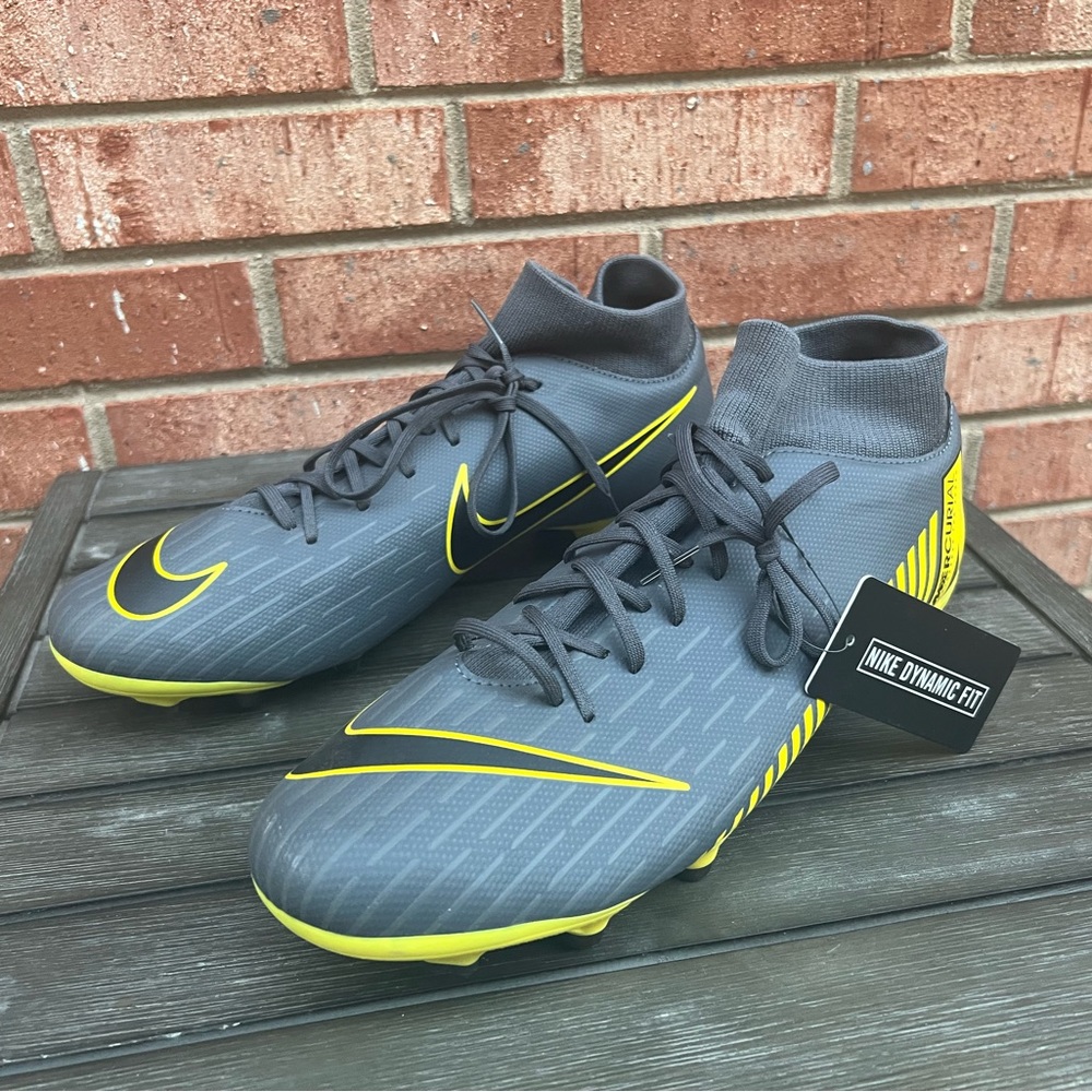 Nike Mens Mercurial Superfly 6 Academy MG Soccer Cleats AH7362-070 Size 11.5
